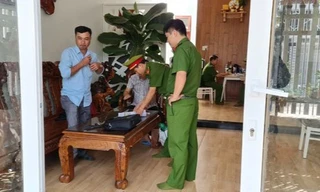 Bắt tạm giam 2 cán bộ CDC Ninh Thuận liên quan vụ án Việt Á