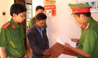 Công an huyện Châu Thành thực hiện lệnh bắt Vy