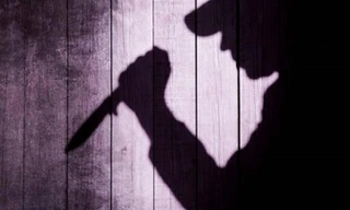 Chồng đâm vợ giữa đường rồi tự sát vì ghen