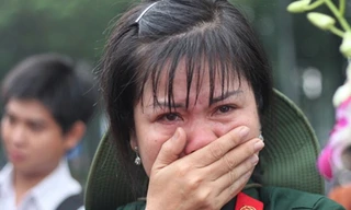 Xin hãy nhìn vào lòng dân