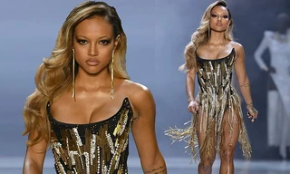 Người đẹp gốc Việt tự tin trên sàn diễn tại Tuần lễ thời trang New York.