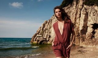 Kayla Hansen ngực trần chụp ảnh quảng cáo đẹp mê hồn