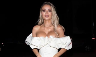 Chloe Sims liên tục khoe vòng một ngoại cỡ phản cảm trên phố