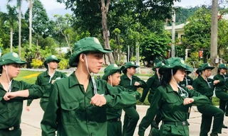 Chiến sĩ nhí hào hứng trải nghiệm trong quân ngũ