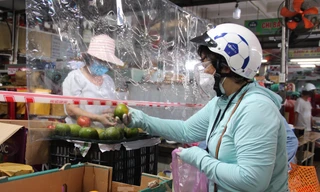 Đi chợ ở Đà Nẵng sau ngày 'ai ở đâu ở yên đó'?