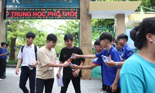 Tiếp sức thí sinh Đà Nẵng: Grab thanh niên, tiệm cafe gây quỹ...