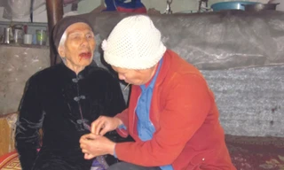 “Số cháu nó khổ”