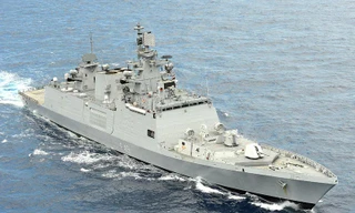 Tàu Sahyadri, một trong ba tàu hải quân Ấn Độ sẽ thăm và giao lưu tại Đà Nẵng. Ảnh: TL