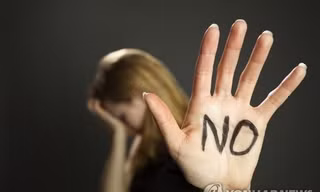 Hãy nói không với lạm dụng tình dục phụ nữ công sở. Ảnh minh họa của Yonhap.