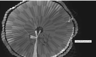 Chiếc dù siêu khủng này sẽ làm chậm tốc độ hạ cánh của tàu và khiến nó hạ cánh an toàn.