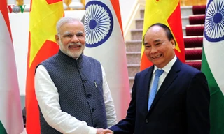 Thủ tướng Ấn Độ Narendra Modi và Thủ tướng Nguyễn Xuân Phúc tại Việt Nam năm 2016. Ảnh: VOV 