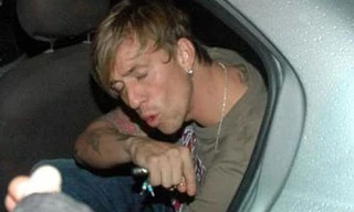 Guti say rượu, lái xe