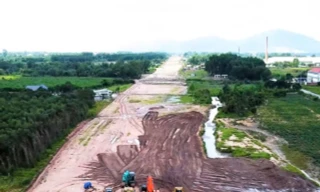 Nhiều khu dân cư ngập nặng do thi công cao tốc Biên Hòa – Vũng Tàu