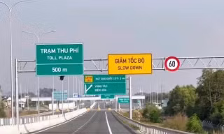 Thông xe tạm cao tốc Bến Lức – Long Thành cho dân đi lại dịp Tết
