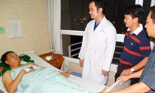 Thượng úy công an bị đâm trọng thương