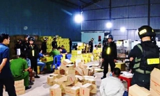 Đột kích xưởng làm giả nước ngọt thương hiệu nổi tiếng ngay trung tâm Biên Hòa