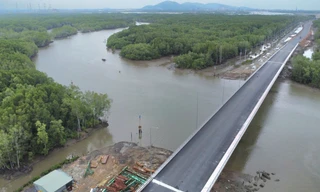 Dự kiến mức phí đường nghìn tỷ kết nối cảng biển lớn nhất Đồng Nai 