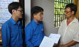 Truy tặng 'Huy hiệu Tuổi trẻ dũng cảm' cho hiệp sỹ Nguyễn Hoàng Nam