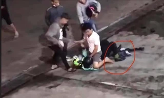 Kinh hoàng cảnh 2 thanh niên bị đánh hội đồng dã man