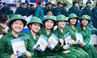 Tuổi trẻ Bình Định, Đồng Nai, Long An nô nức ngày hội tòng quân