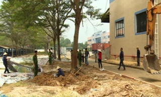 Phát hiện doanh nghiệp chôn trái phép 1.600 tấn rác thải nguy hại