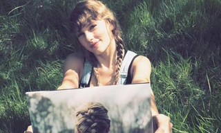 Album "evermore" quay trở lại No.1 Billboard 200, Taylor Swift "bỏ túi" hàng loạt kỷ lục