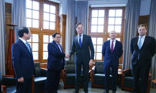 Đề nghị Hà Lan hỗ trợ xây dựng cảng biển, hàng không và trung tâm đổi mới sáng tạo