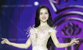 Thí sinh Hoa hậu Việt Nam lộng lẫy