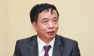 TS. Trần Hữu Sơn nhận huân chương Hiệp sĩ từ Chính phủ Pháp