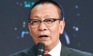 MC Lại Văn Sâm cảnh báo