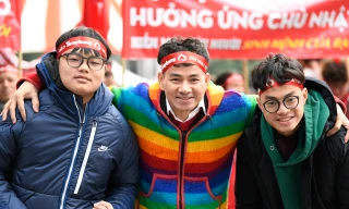 NSND Minh Hòa, NSƯT Xuân Bắc cùng dàn nghệ sĩ, hoa hậu ở Chủ Nhật Đỏ 2024