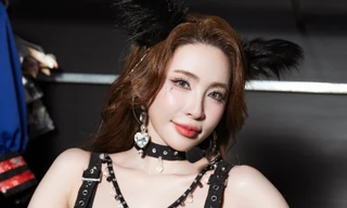 'Trầy da tróc vảy' với 48 chị đẹp