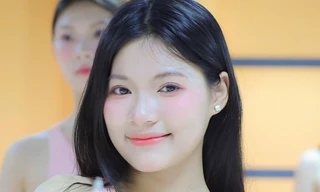 Thí sinh Hoa hậu Việt Nam siết eo, giảm cân để chụp bikini 