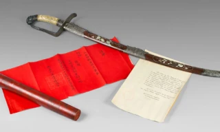 Kiếm báu, ngọc bội của vua Khải Định, Hàm Nghi lên sàn đấu giá 