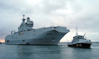 Pháp hạ thủy tàu đổ bộ trực thăng Mistral của Nga