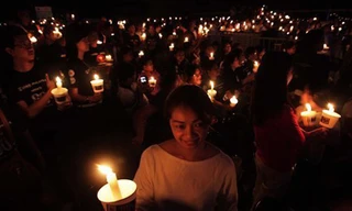 Thế giới hưởng ứng giờ Trái đất 2012