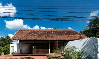 Ngỡ ngàng với nhà cấp 4 mái ngói cách tân ở Đắk Lắk