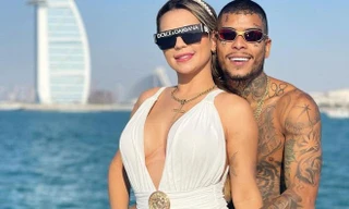 Sợ vợ bắt quả tang 'quan hệ' tập thể ở khách sạn, nam ca sĩ nhảy từ tầng 5 xuống tử vong 