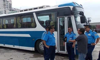 Nhốt xe khách chặt chém, chạy dù