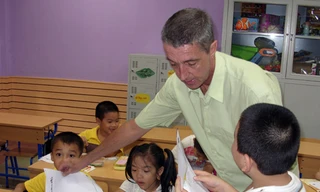 Lớp 'VIP' trong trường công: Sẽ điều chỉnh bất hợp lý