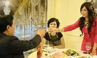 Chủ tịch tỉnh sa ngã lên phim