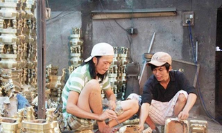 Hoài Linh: Bán mía ghim, MC đám cưới