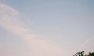 Hoa hậu H’Hen trở về cuộc sống thôn quê trong những ngày cách ly tại buôn