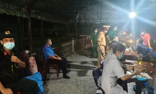 Cận cảnh 12 chốt kiểm dịch tại các cửa ngõ TPHCM ngày đầu hoạt động