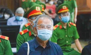 Cựu phó Chủ tịch UBND TPHCM Nguyễn Thành Tài vừa bị Viện kiểm sát đề nghị phạt 5-6 năm tù