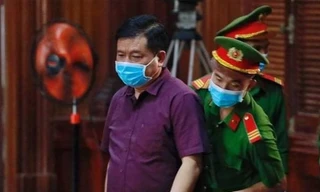 Ông Đinh La Thăng tại phiên tòa sơ thẩm. Ảnh: Tân Châu