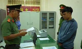 Cặp vợ chồng tổ chức cho 18 người đi Hàn Quốc du lịch nhằm trốn ở lại