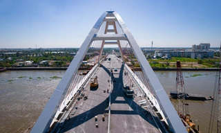 Cầu gần 800 tỷ đồng bắc qua sông Cần Thơ thông xe trước Tết