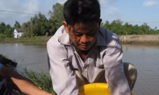 Kiến nghị giảm tiền điện 6 tháng cho người nuôi tôm, bỏ quy định giờ ra đường