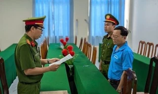 Khởi tố cựu chủ tịch Liên đoàn Lao động huyện ở Trà Vinh